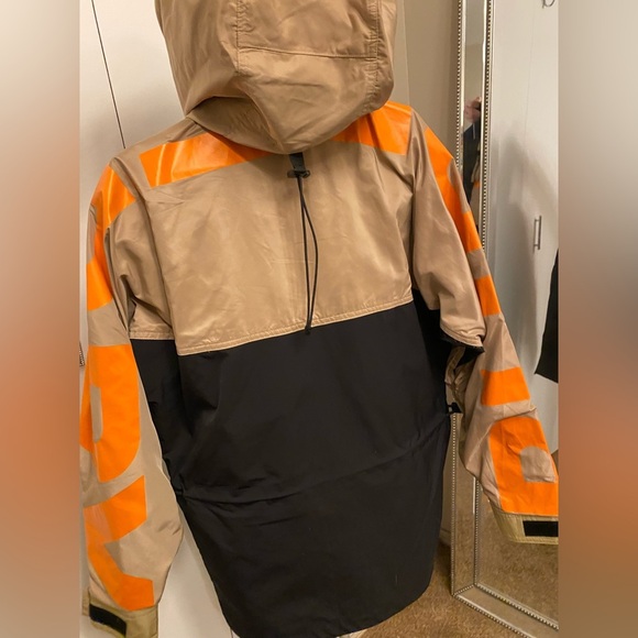 Burberry Parkhurst Logo parka jacket size S - Picture 10 of 16